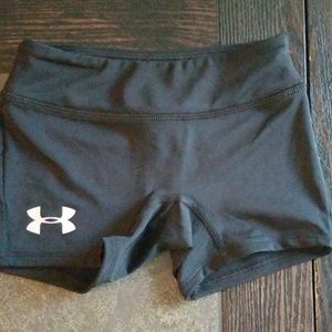 Under Armour girls shorty shorts